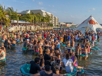Bay Seating at Seacrets